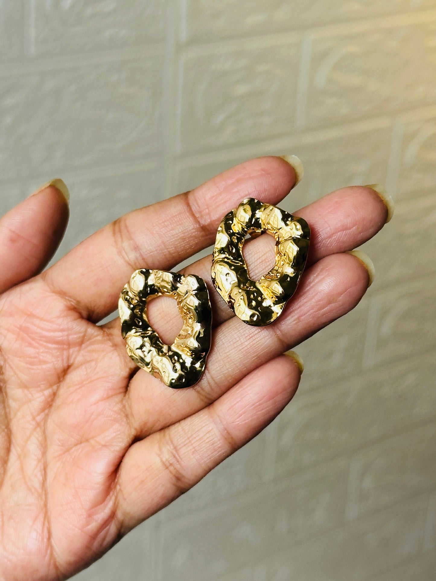 ASTRA RAW ROMANCE EARRINGS