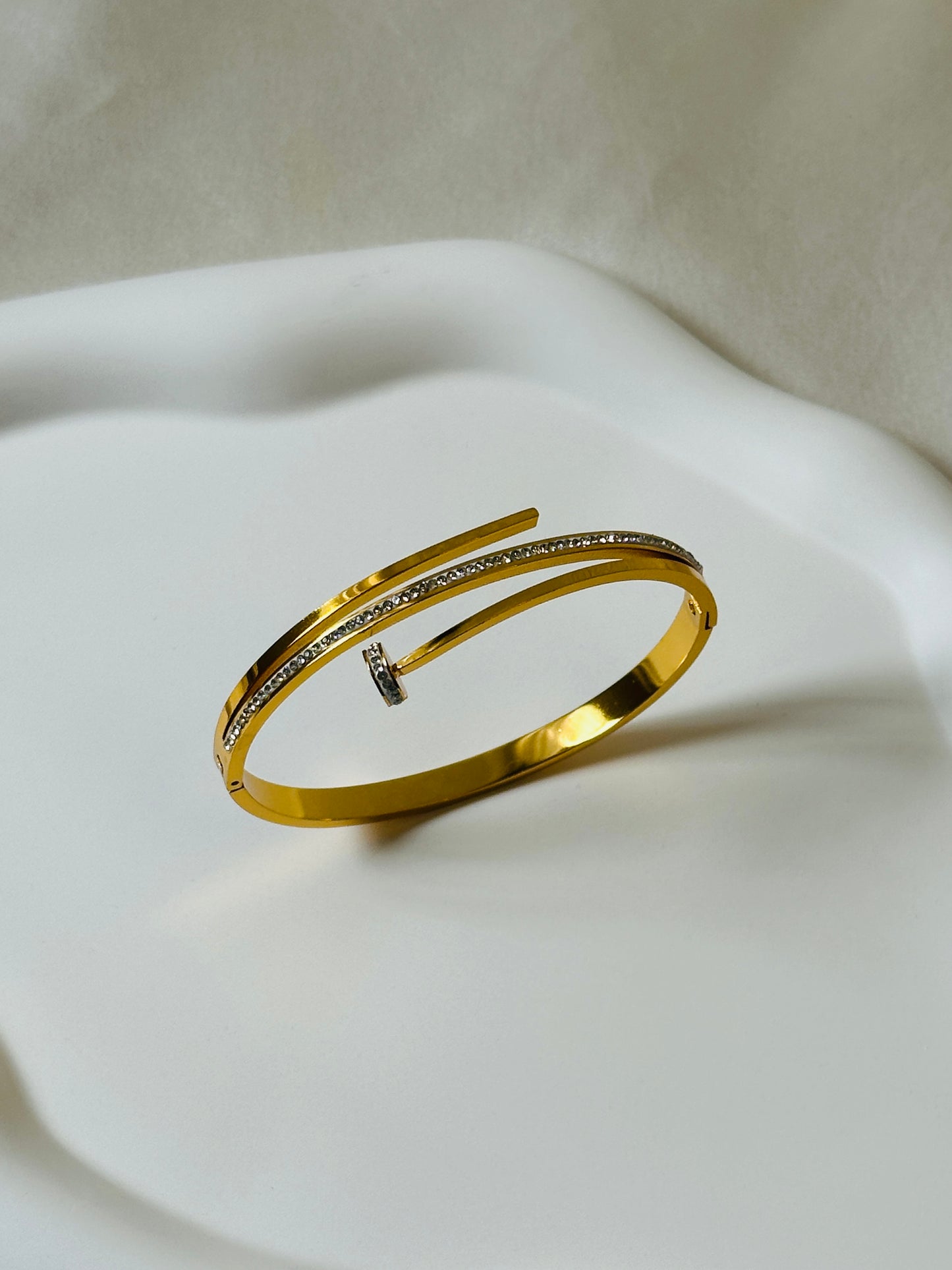 STONE NAIL KADA BANGLE