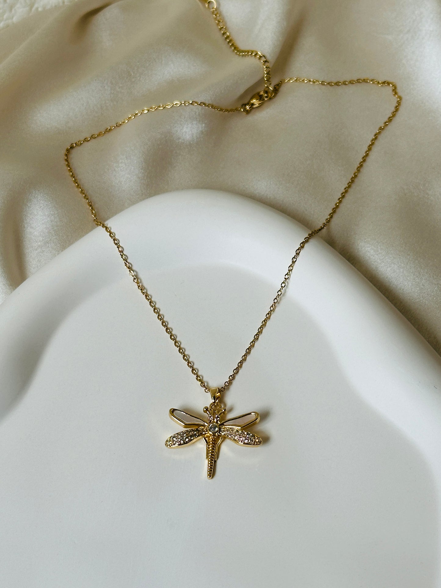 MYSTIC DRAGONFLY NECKLACE