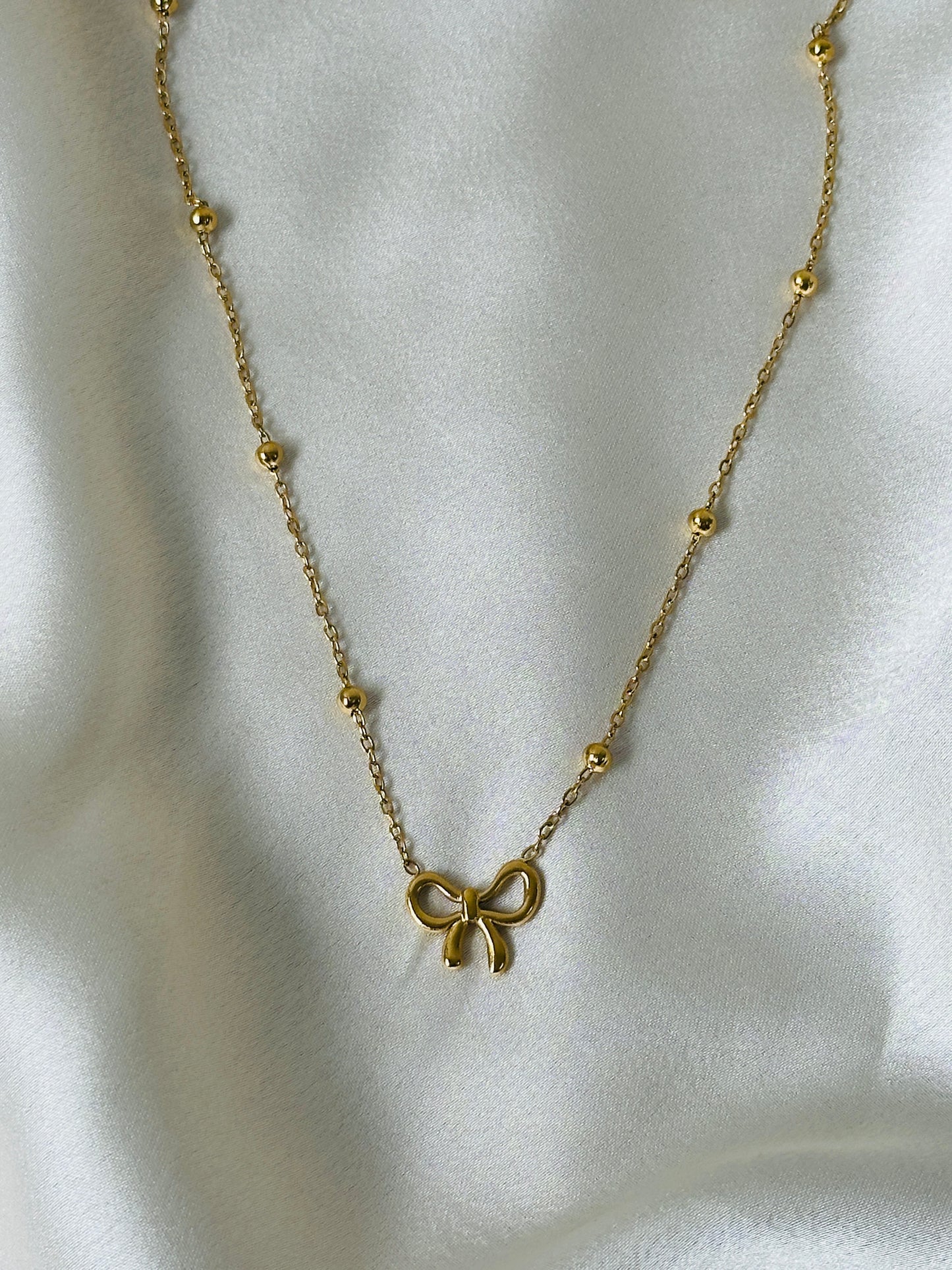 Ultimate Bow necklace