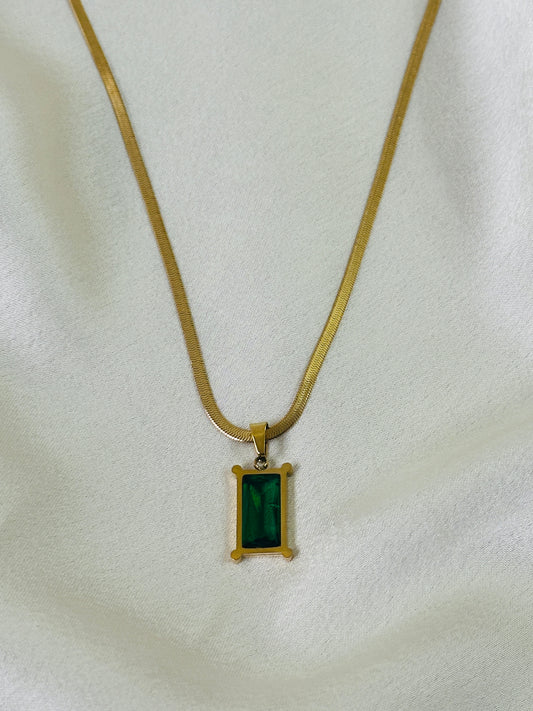 Green Geometric Pentant Necklace